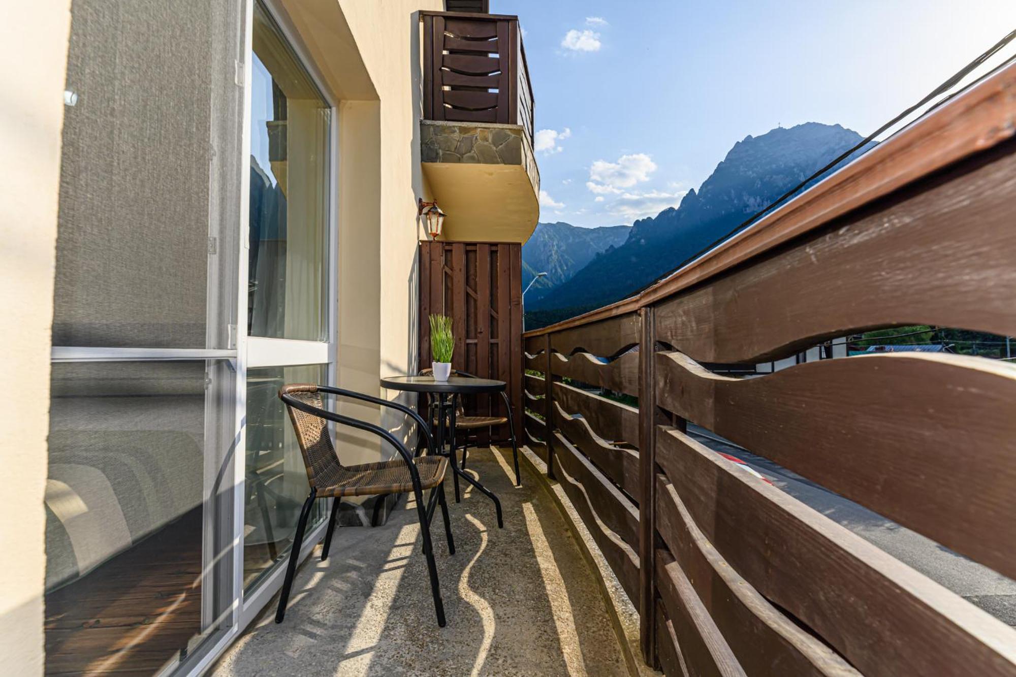 Casa Ramino Ξενοδοχείο Buşteni Εξωτερικό φωτογραφία