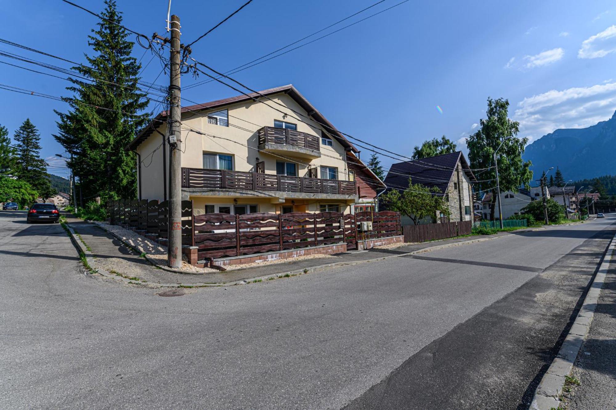 Casa Ramino Ξενοδοχείο Buşteni Εξωτερικό φωτογραφία