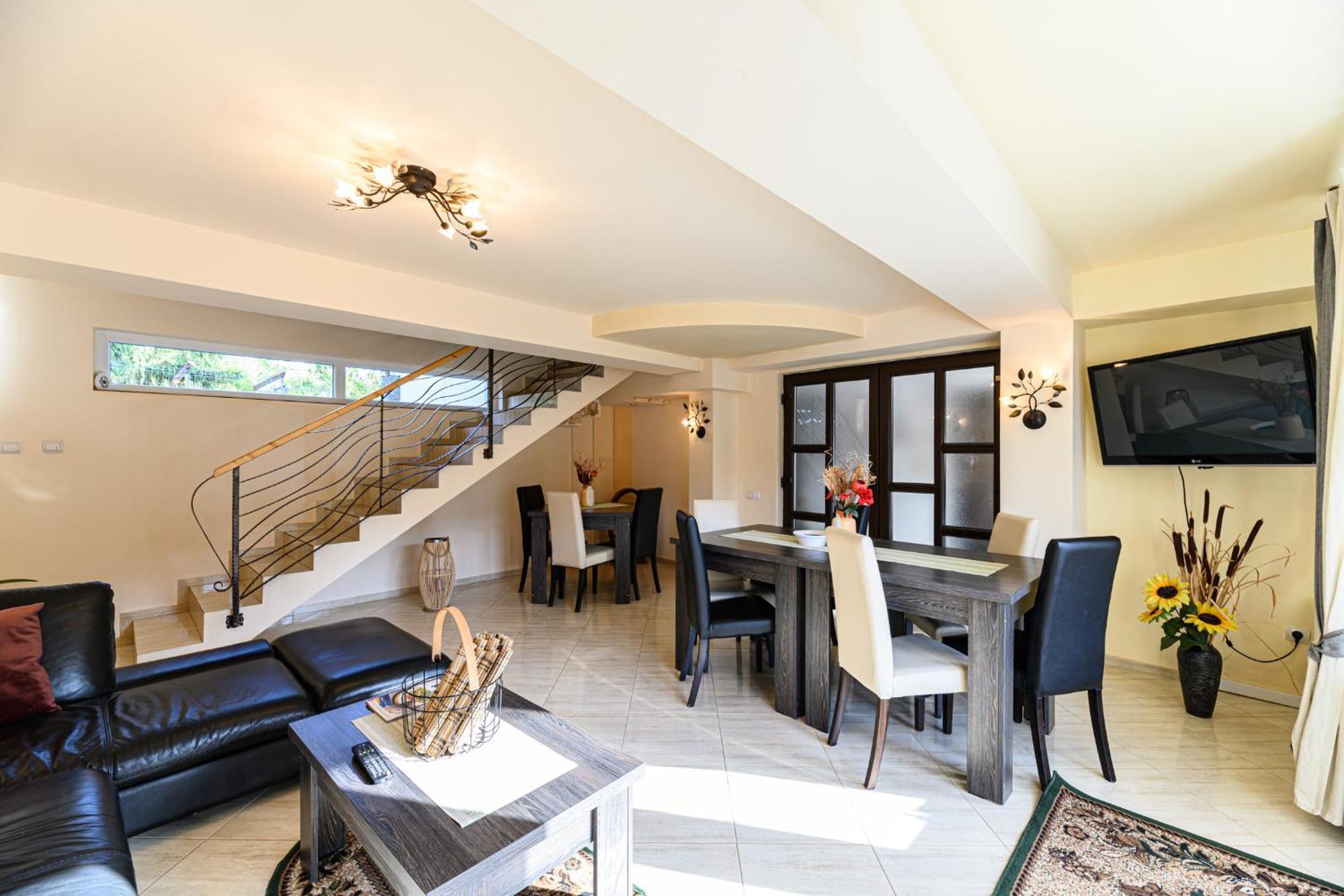 Casa Ramino Ξενοδοχείο Buşteni Εξωτερικό φωτογραφία